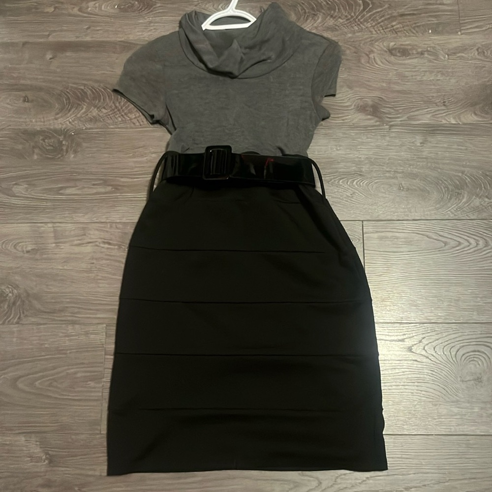 📼📼Vintage Suzy Grey and Black Belted Dress Size Medium